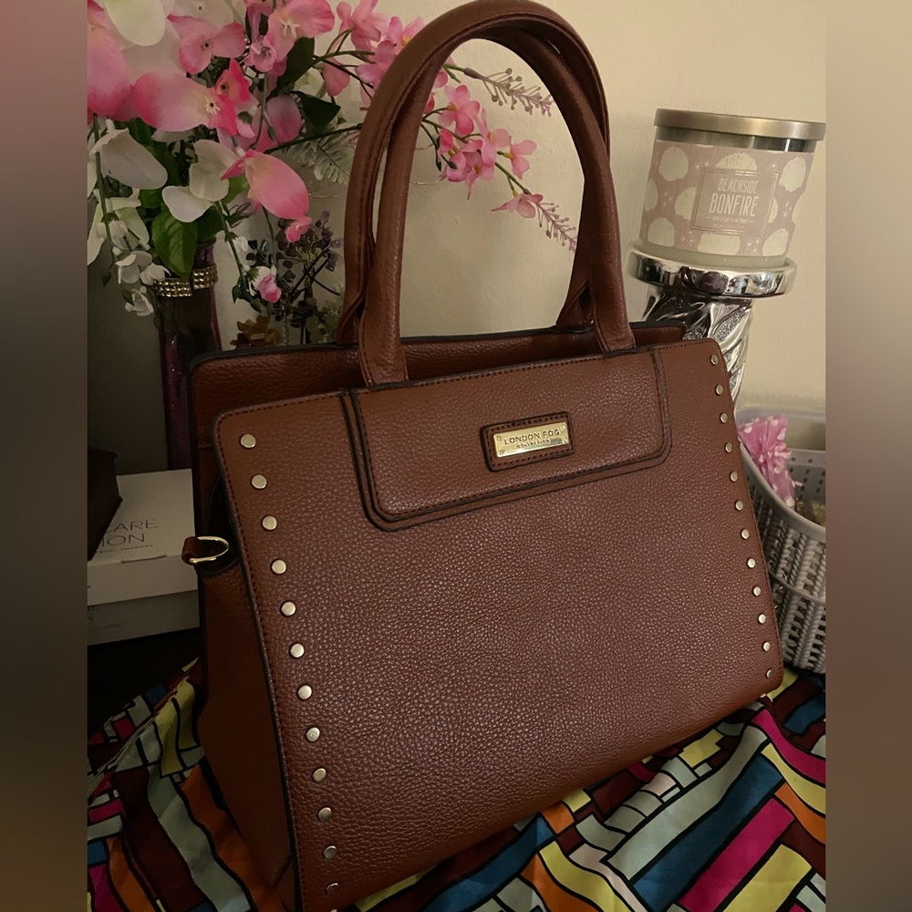London fog brown tote bag.